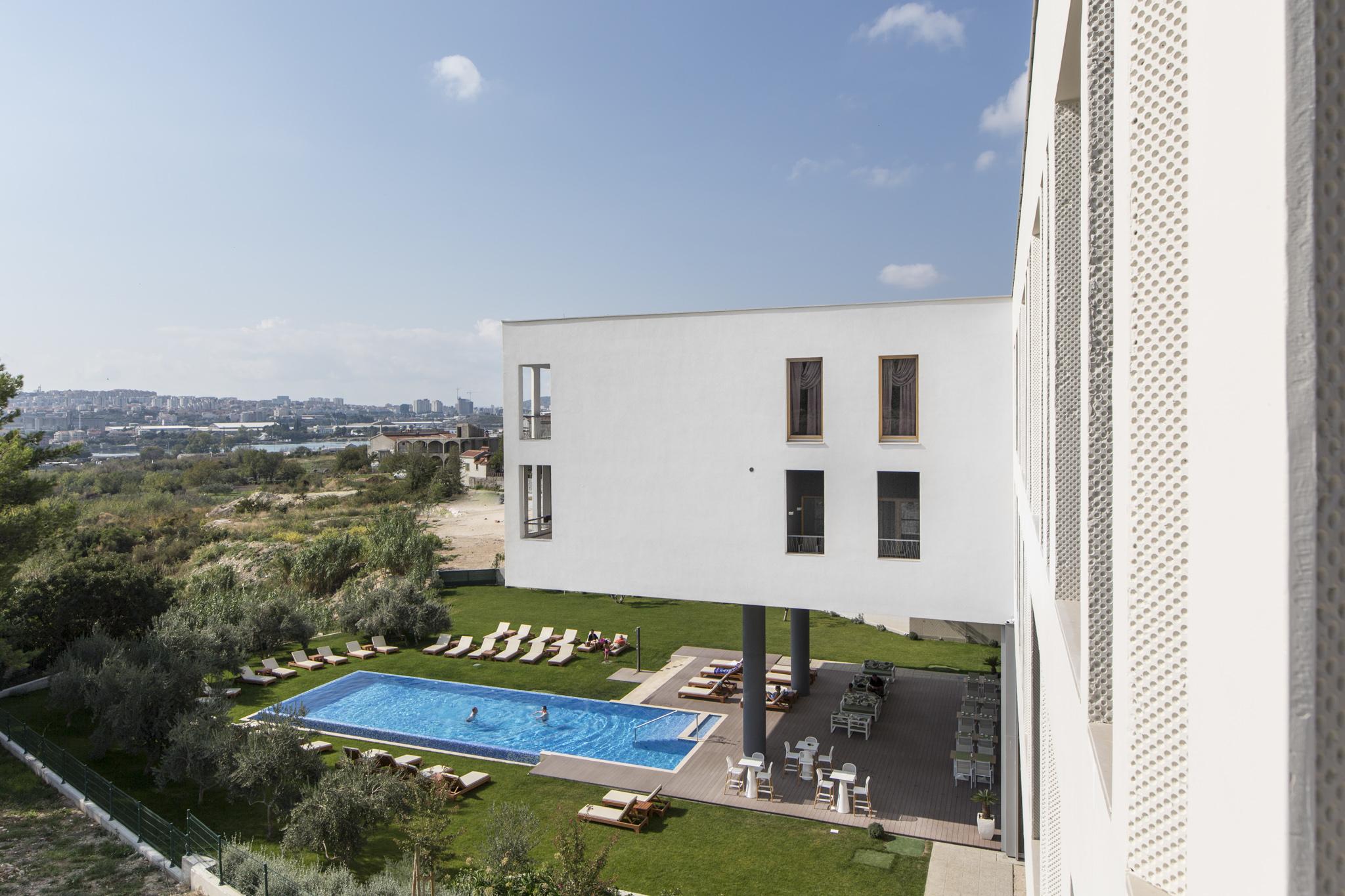 Hotel Salona Palace מראה חיצוני תמונה