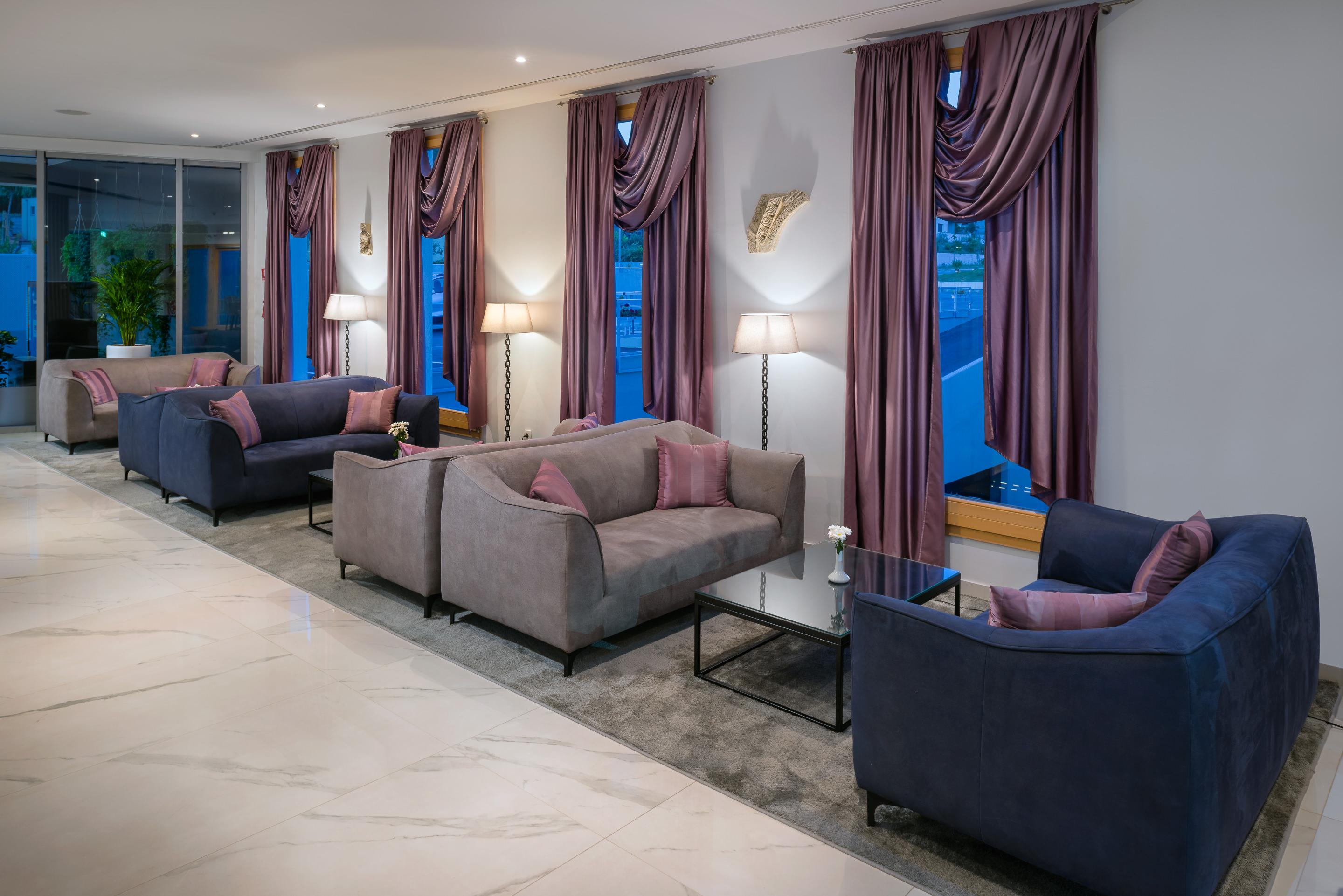 Hotel Salona Palace מראה חיצוני תמונה
