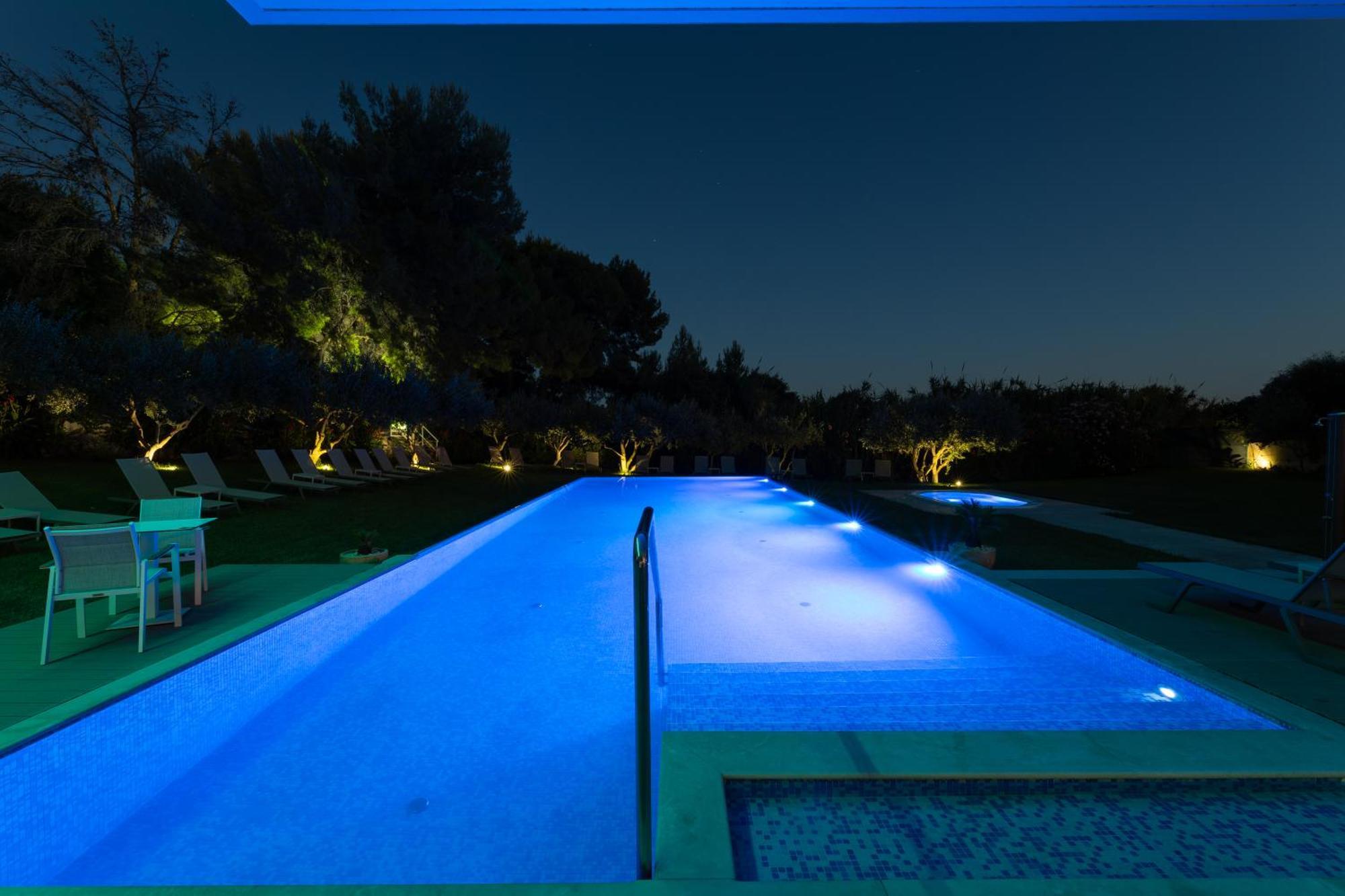 Hotel Salona Palace מראה חיצוני תמונה